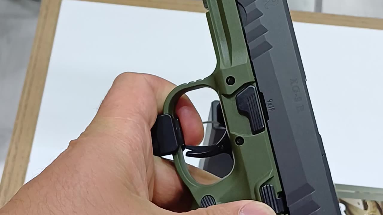 KOR AG-9R