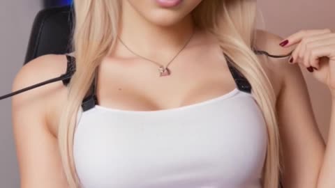 Ready Player Two! Hot Pink Gamer Girl Cinnamon Plays With Your Heart!