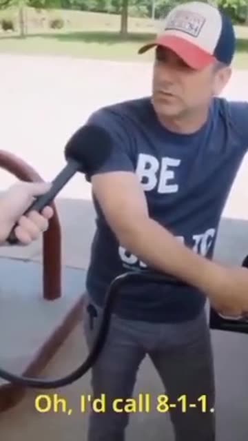 THIS MAN DOESN'T CALL 911 IN AN EMERGENCY 📲 HE CALLS 811❗