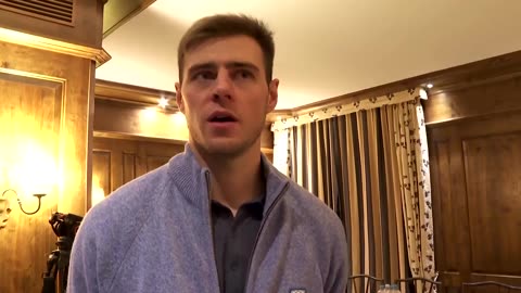 Zelenskiy meets disqualified skeleton racer, awards him medal of freedom