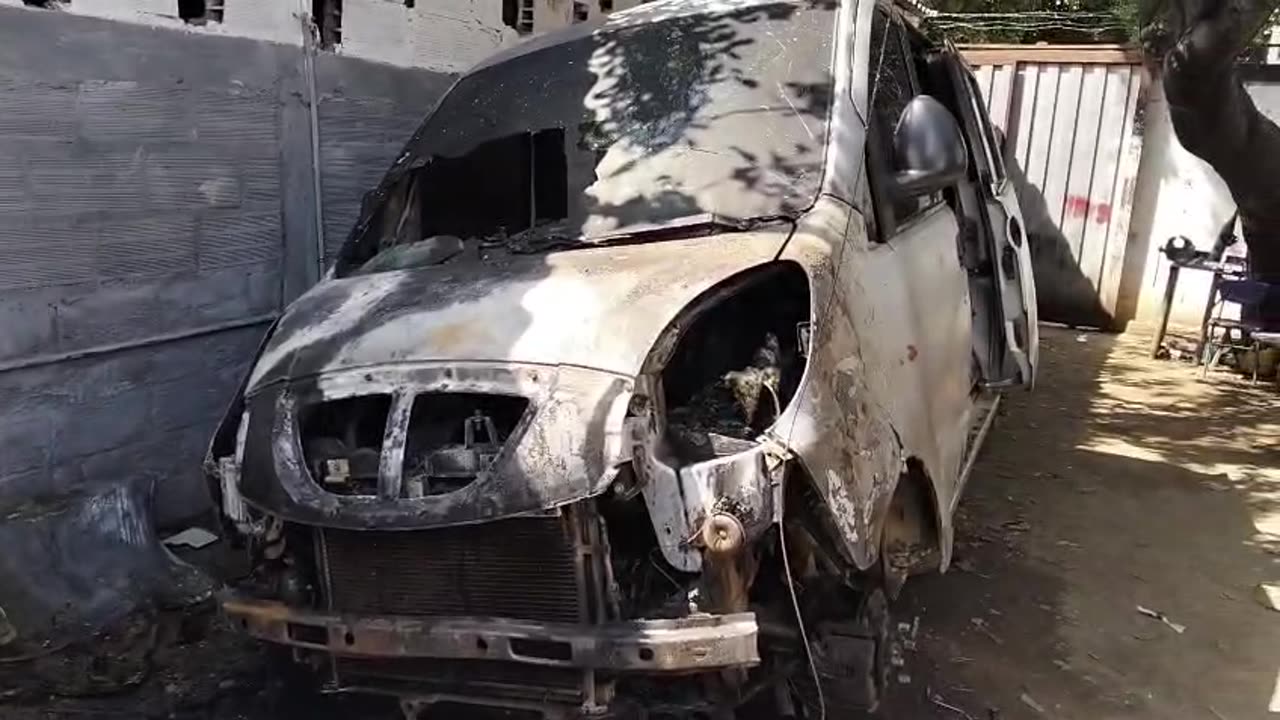 Incendio en taller de carros en El Bosque