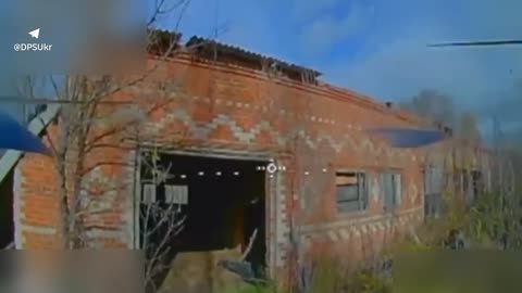 We fly into the garage – and hit the “Z-mobile” exactly 🔥