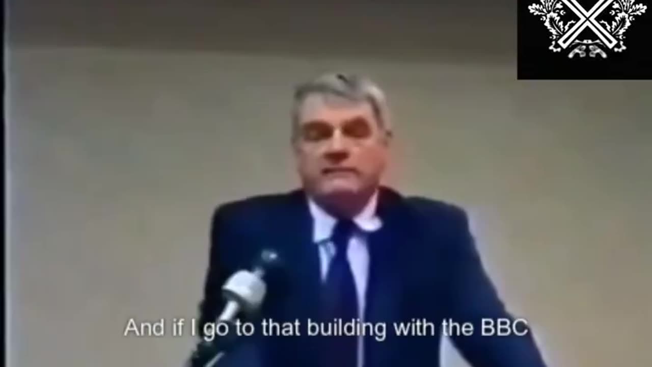 People who ask genuine normal questions while visiting Auschwitz are banned.🤷♂️