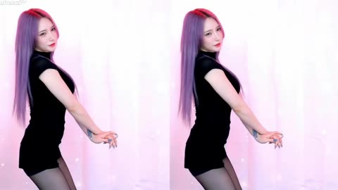 Korean Dance Streamer | Black Tights & Stylish Performance