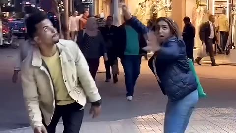 😆 Everyday People Doing Dumb Stuff