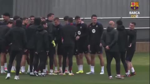 'Look who's back': Barcelona give Marc Casado a warm welcome on his injury return