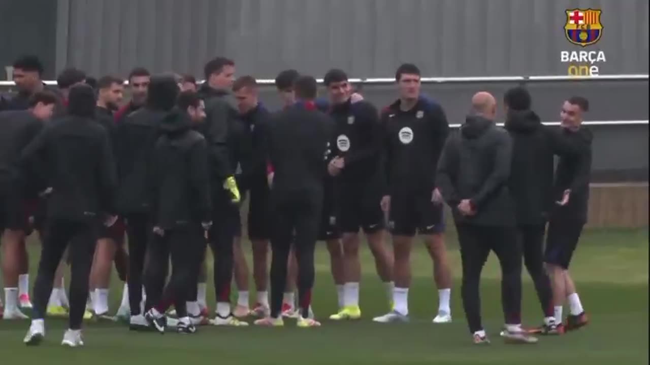 'Look who's back': Barcelona give Marc Casado a warm welcome on his injury return