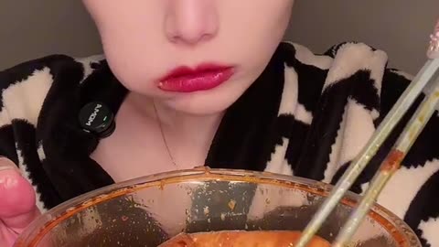 *Spicy Pig Trotter & Stir-Fried Noodles Mukbang | Eating Show 🍖🍜🔥*