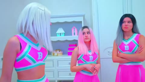 Coach Abby wants to be Diana's best friend! What threatens Bunny's cheerleading team_