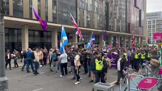 Thousands of Scottish patriots march through Glasgow demanding mass deportations!