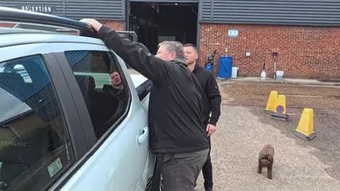 Mike & James Test Drive ‪@FordUK‬'s New Hybrid Ranger