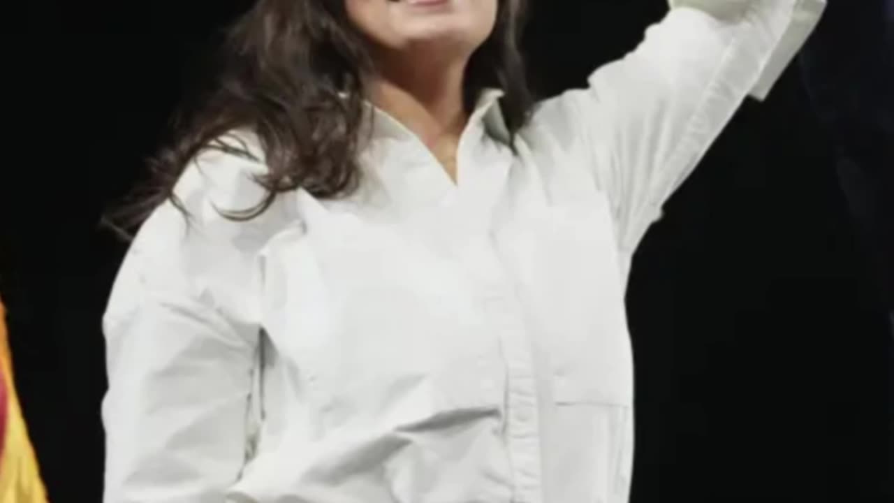 AOC Heckled at Queens Town Hall Over Gaza: Protester Calls Her 'War Criminal'