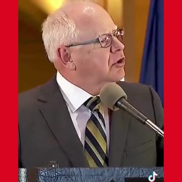 Tim Walz Learns What It's Like To Talk To A Non-Paid Audience