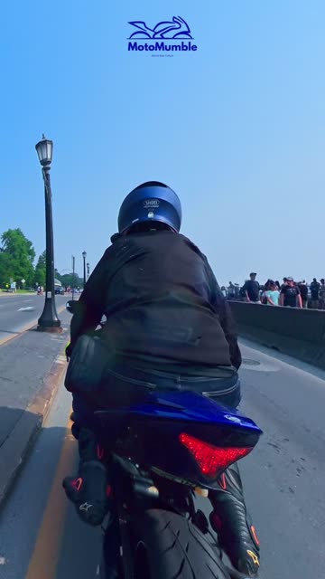 Niagara Falls on Two Wheels