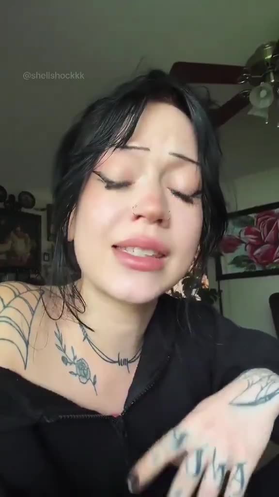 Liberal white woman asks people to punch MAGA supporters in the face.