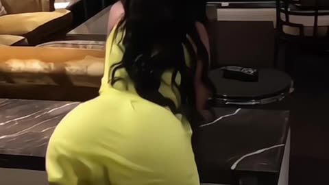 Queen vee bosset