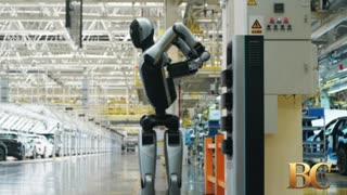 Humanoid robot swaps its own battery to work 24/7