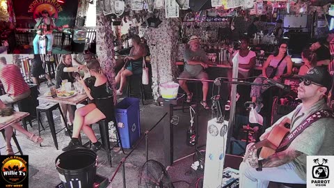 LIVE Music Everyday!