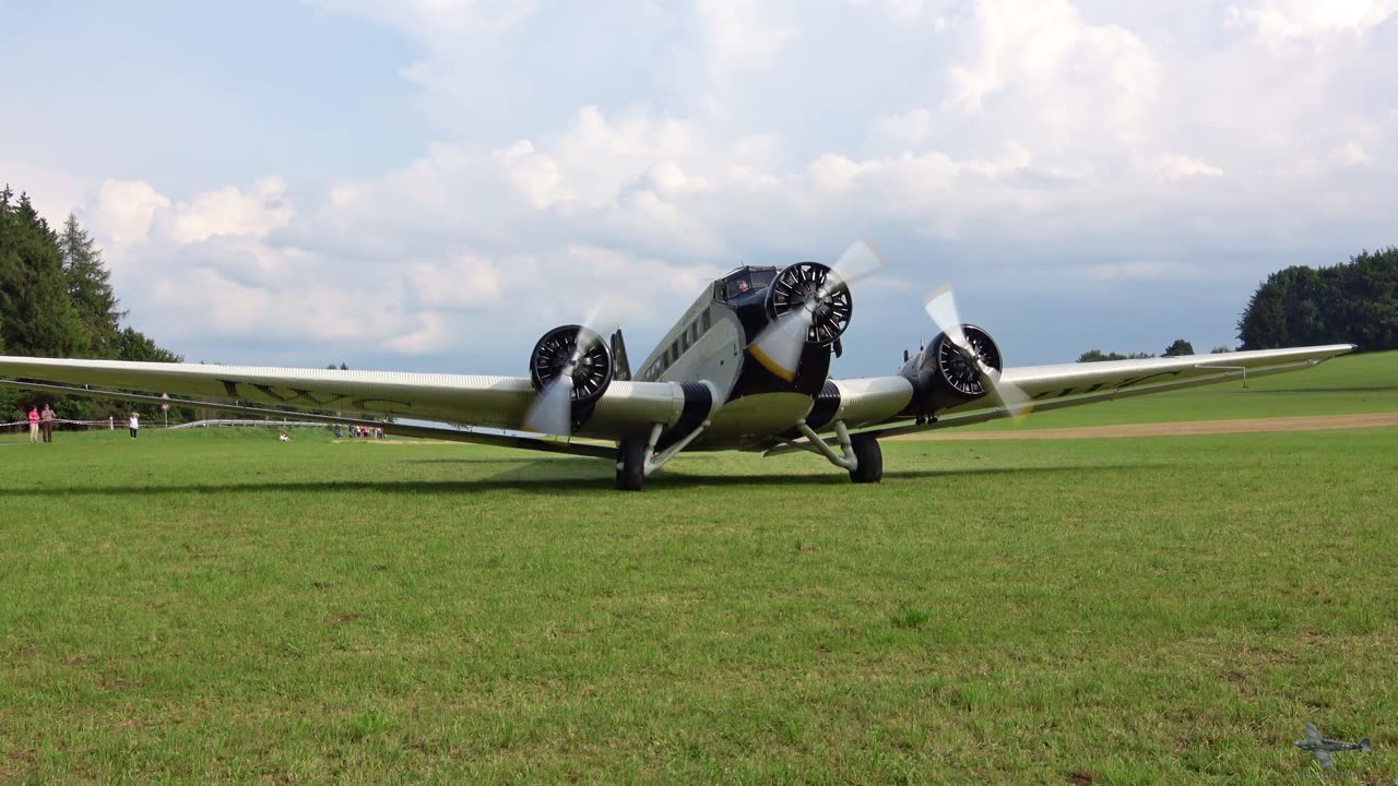 Junkers Ju-52 HB-HOS – One of the Last Flights Before the 2018 Crash | Degerfeld Airshow 2017