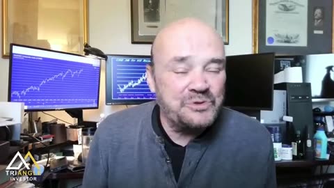 Armstrong Warns: Why Gold and the Dollar Are Spiking Before the Next Crisis Hits