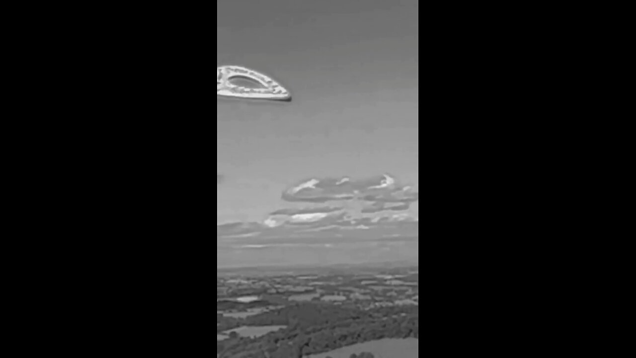 UFO caught on camera United Kingdom West Yorkshire!