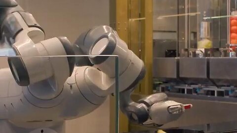 New Burger Bot Delivers Matrix Meal In Less Than A Minute....
