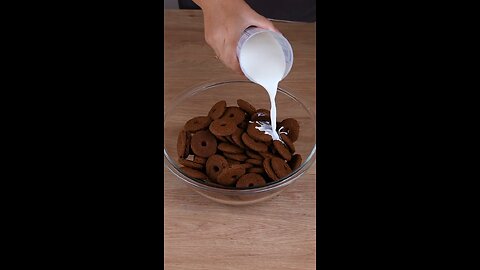Mix milk to cookies and you'll be amazed by the result #cooking #Recipe #EasyRecipe #quickrecipes