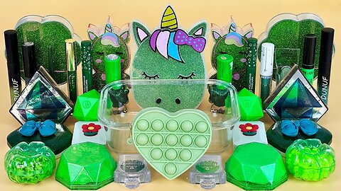GREEN SLIME. Mixing makeup and glitter into Clear Slime. Satisfying Slime Videos
