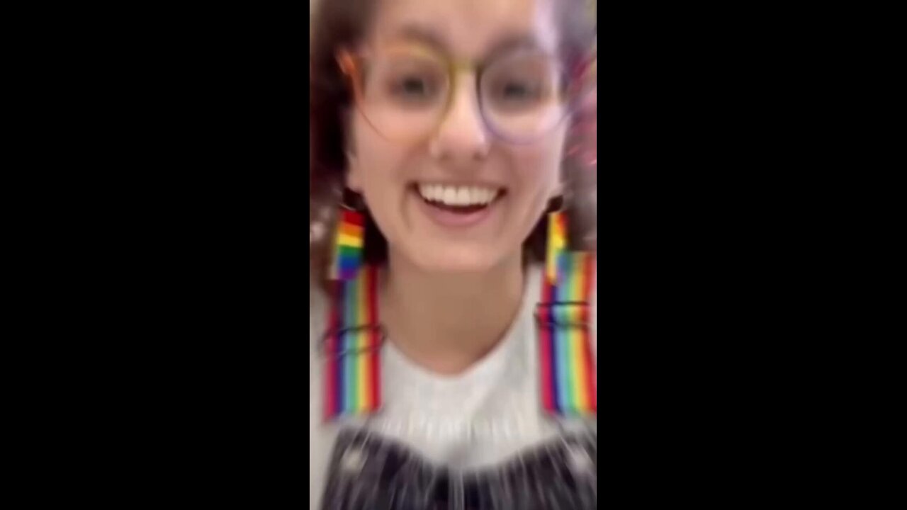 Teacher made students pledge allegiance to the PRIDE flag