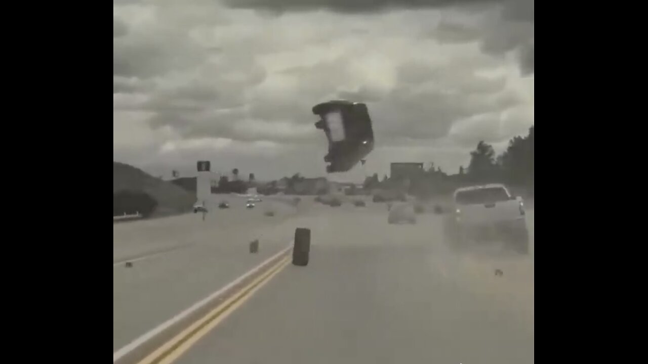 CAREFUL DRIVING CAUSED🛣️🚙🛞🛻FREAK CAR ACCIDENT🚗🚛🚚💫