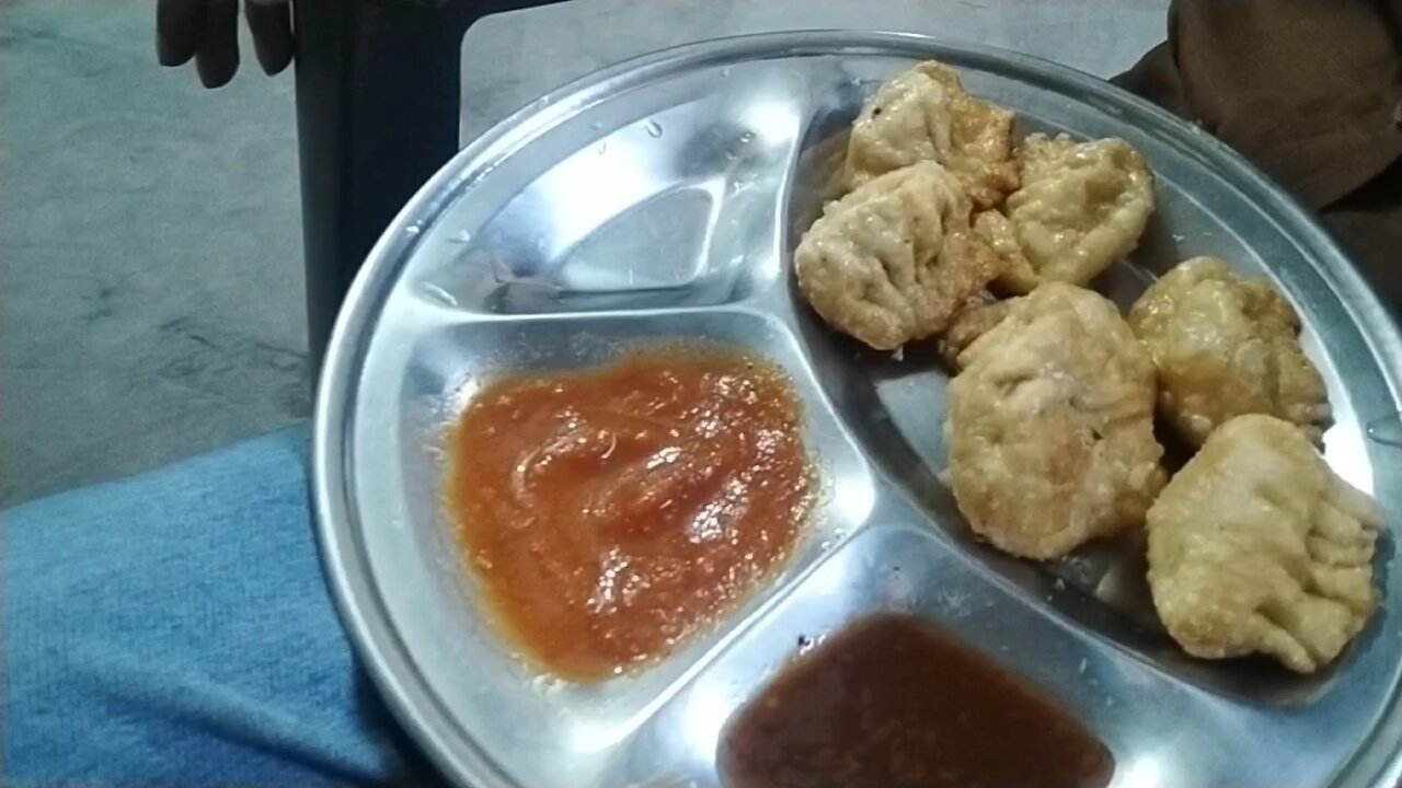 Ajj Ghar par Momos bana hai