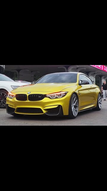 BMW ///M4 donuts