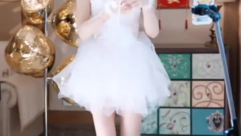 Off-Shoulder Swan Dress | Beautiful Legs & Dance Performance