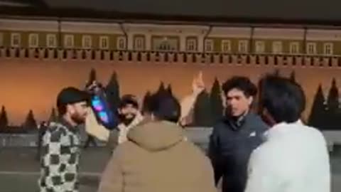 Pajeet males party in Red Square while Russian males die in Ukraine