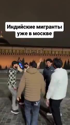 Pajeet males party in Red Square while Russian males die in Ukraine