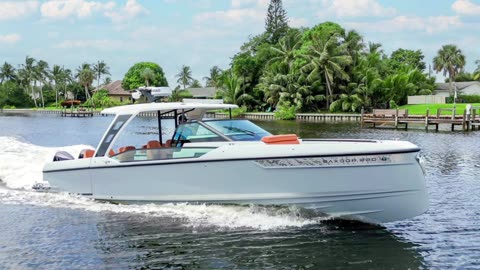 32' Saxdor - Boat Rental in Miami Beach, Florida❤️🎉