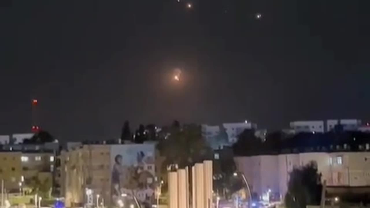 In recent hours, loud explosions have been heard in the northern Gaza Strip