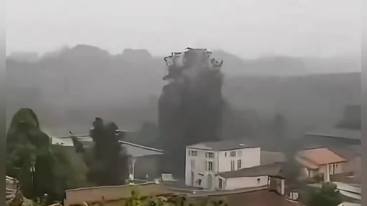 Lightning is sharp