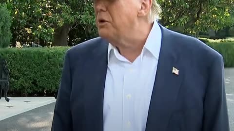 Trump sugiere revisar la deportación de Elon Musk de EE.UU.