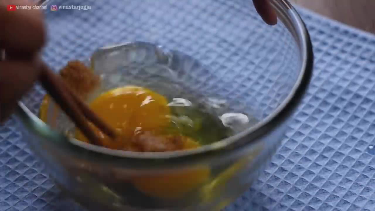 Have you ever eaten eggs like this? it tastes crispy like fried chicken |