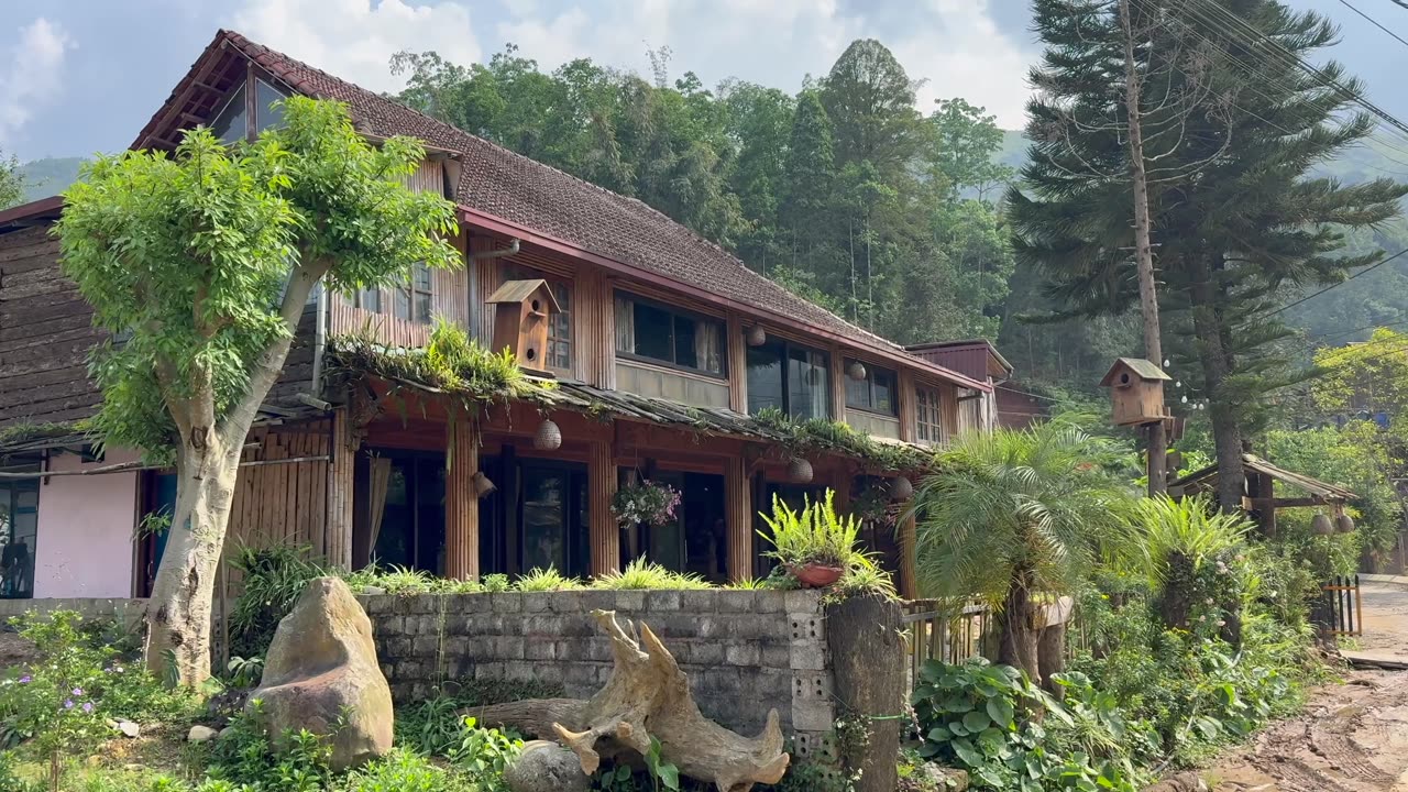 Walking around Sapa, Vietnam