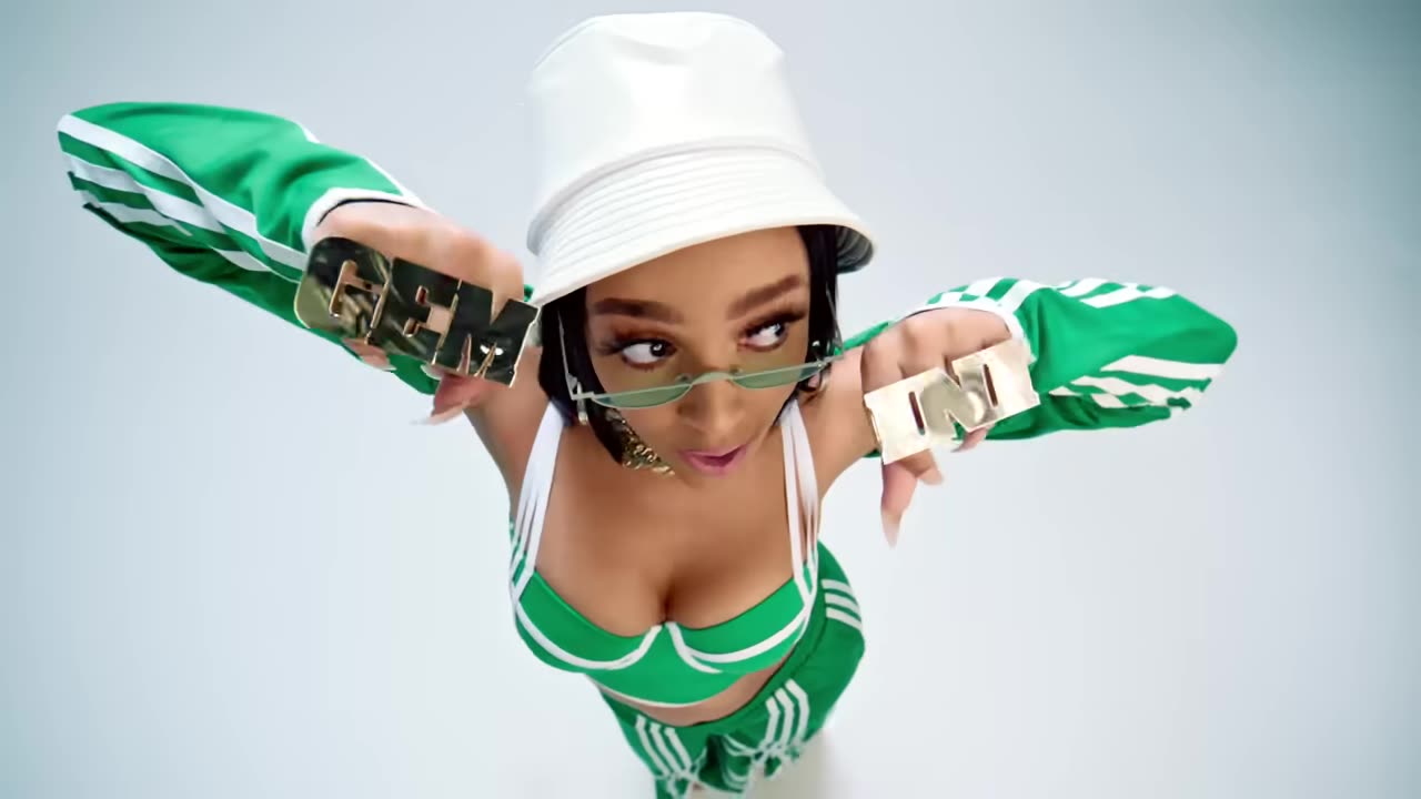 Doja Cat, Tyga - Juicy (Official Video)