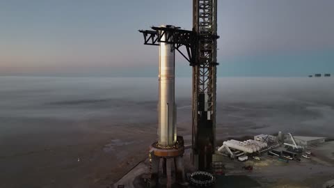 Super Heavy is designed to be a fully and rapidly reusable rocket 🚀 SpaceX