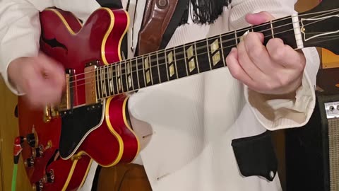 Trini Lopez what have I got of my own guitar example.