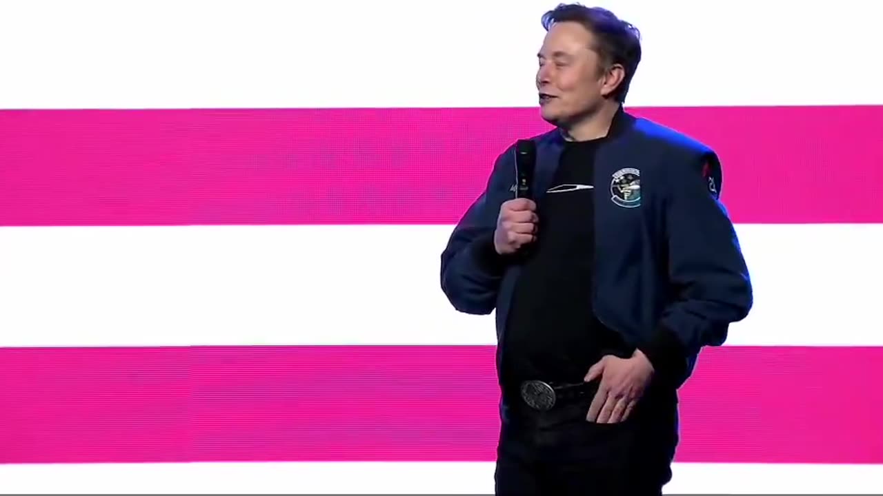 🚨ELON MUSK: The left say that we're stealing social security. First of all, I don't need the💲