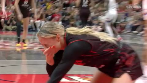👀 TECH, Sophie Cunningham ELBOWED in MOUTH but still called for foul | Indiana Fever WNBA basketball