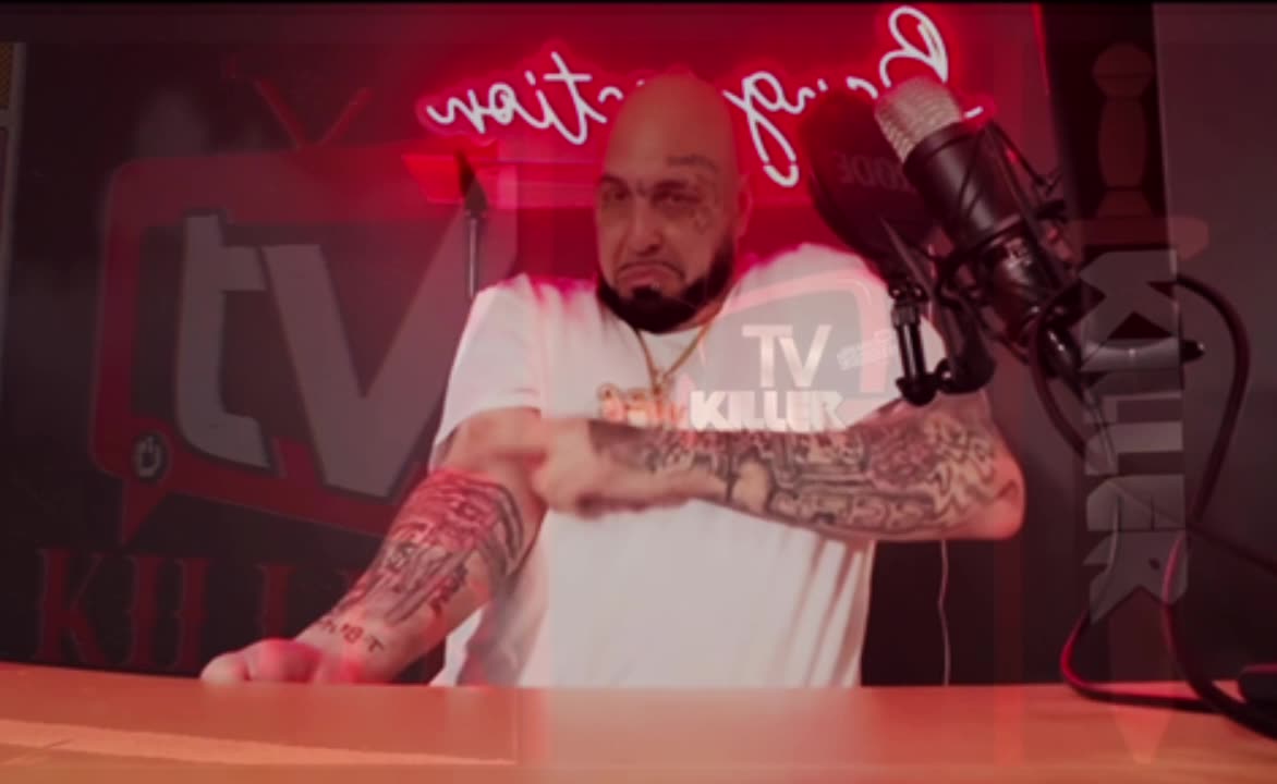 @unkle_bang01 CRASH OUT ON OG MURDA SAYS HES Going to BAT THE HELL OUT OF HIM