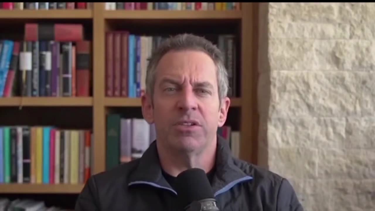 Sam Harris: "Joe [Rogan] is [...] honestly in over his head on so many topics"