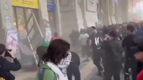 See what the Italians did in response to the president's refusal to recognize the state of Palestine