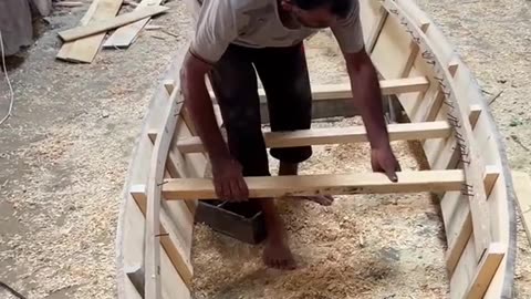 Making a boat. Satisfaction video